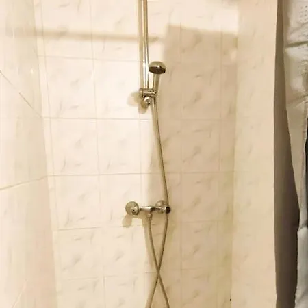 Maisonnette Parking Moto Au Coeur Des Sables *