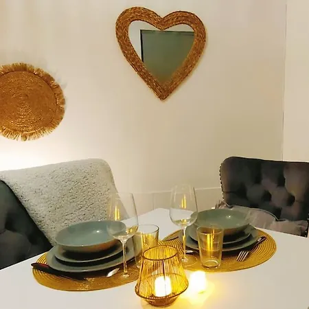 Maisonnette Parking Moto Au Cœur Des Sables Appartement