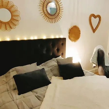 Maisonnette Parking Moto Au Coeur Des Sables *