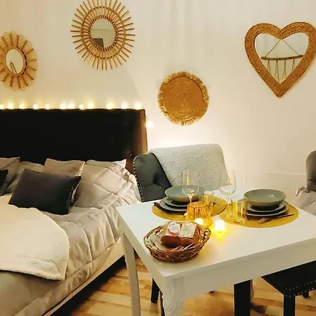 Maisonnette Parking Moto Au Coeur Des Sables