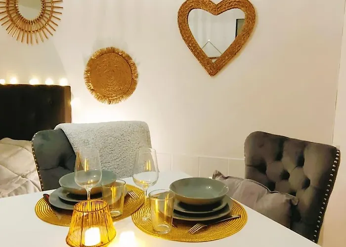 Maisonnette Parking Moto Au Coeur Des Sables